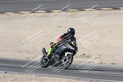 media/Oct-30-2025-Racers Edge (Thu) [[dabbdaf680]]/3-B Group/Session 2 (Bowl Exit)/